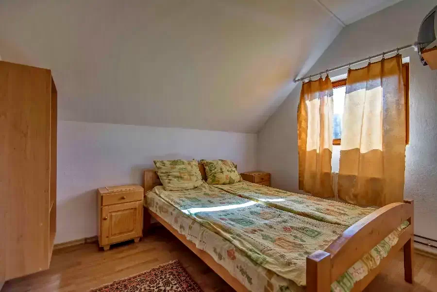 Praid Cazare | Motel (K0314-15) Imaginea poate fi supusă drepturilor de autor. Se recomandă contactarea titularului drepturilor.