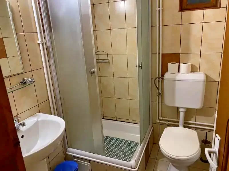 Parajd Szállás | Motel (K0314-20) A kép szerzői jogvédelem alatt állhat. Javasolt a kapcsolatfelvétel a jog tulajdonossal.