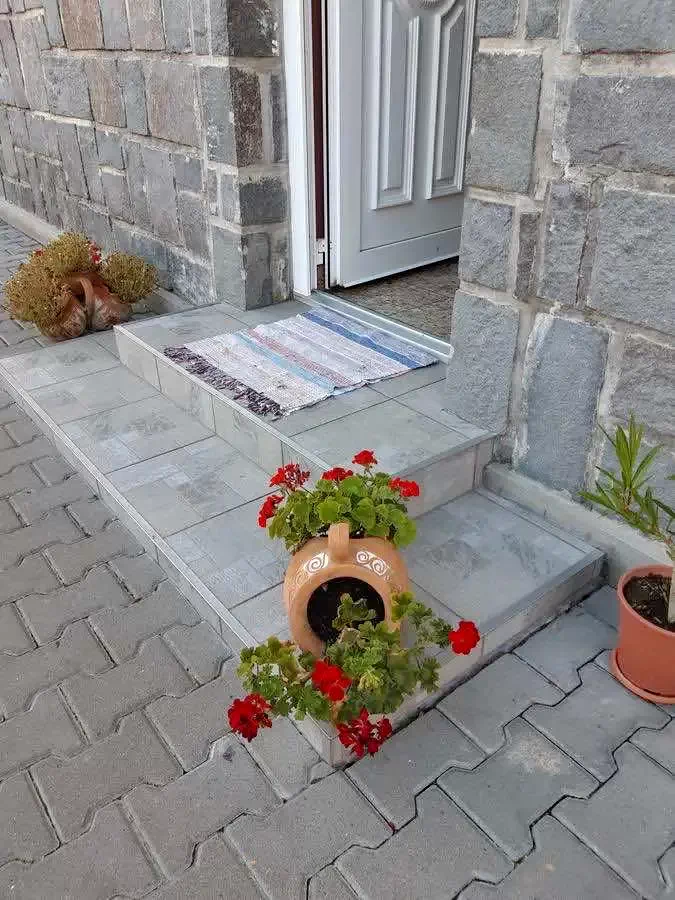 Praid Cazare | Motel (K0367-4) Imaginea poate fi supusă drepturilor de autor. Se recomandă contactarea titularului drepturilor.