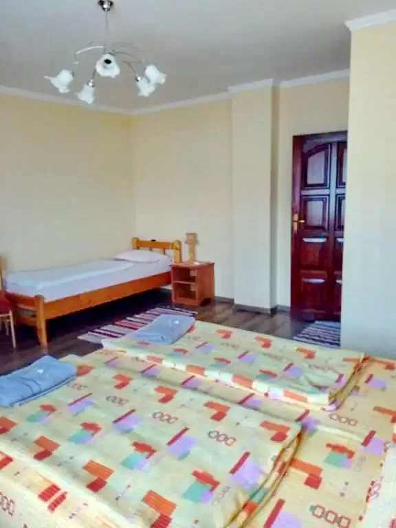 Praid Cazare | Motel (K0367-15) Imaginea poate fi supusă drepturilor de autor. Se recomandă contactarea titularului drepturilor.