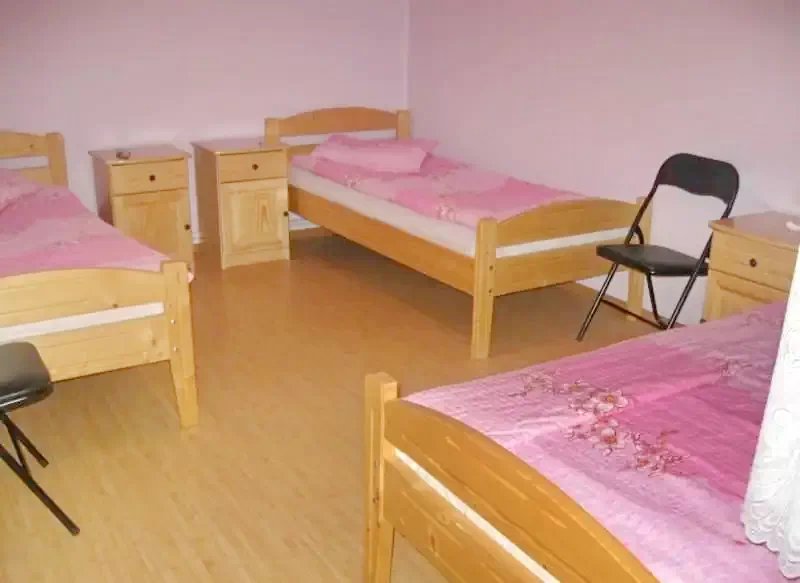 Praid Cazare | Motel (K0368-6) Imaginea poate fi supusă drepturilor de autor. Se recomandă contactarea titularului drepturilor.