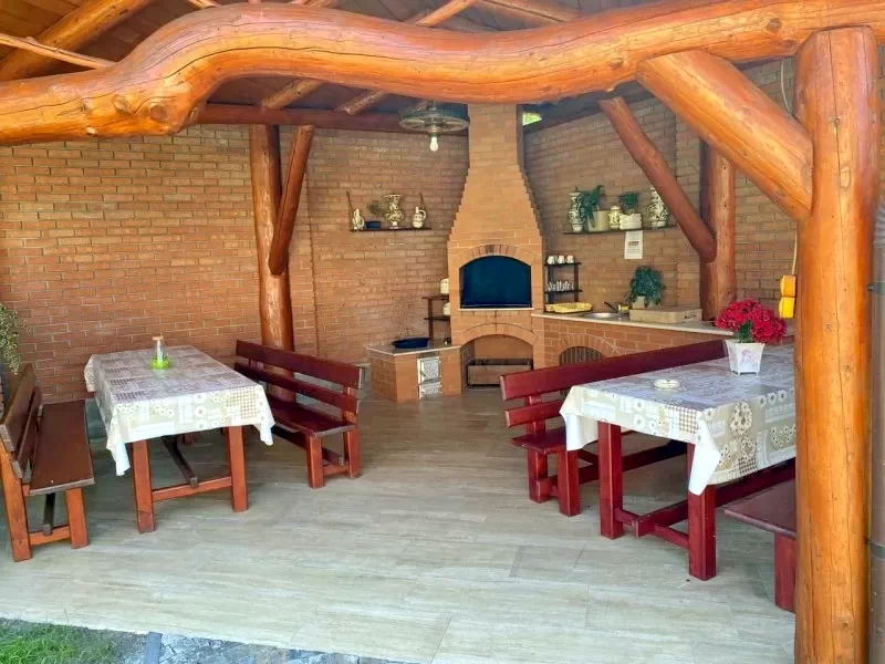 Praid Cazare | Motel (K0397-4) Imaginea poate fi supusă drepturilor de autor. Se recomandă contactarea titularului drepturilor.