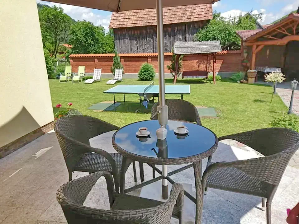 Praid Cazare | Motel (K0397-12) Imaginea poate fi supusă drepturilor de autor. Se recomandă contactarea titularului drepturilor.