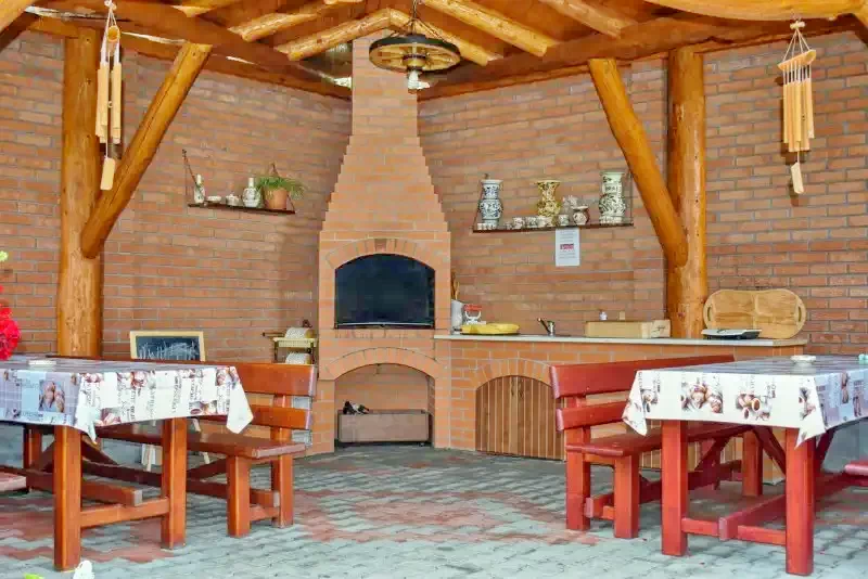 Praid Cazare | Motel (K0397-14) Imaginea poate fi supusă drepturilor de autor. Se recomandă contactarea titularului drepturilor.