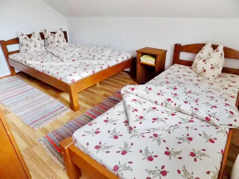 Parajd Szállás | Vendégház (K0635-13) A kép szerzői jogvédelem alatt állhat. Javasolt a kapcsolatfelvétel a jog tulajdonossal. Parajd Szállás | Vendégház (K0635-13) A kép szerzői jogvédelem alatt állhat. Javasolt a kapcsolatfelvétel a jog tulajdonossal.