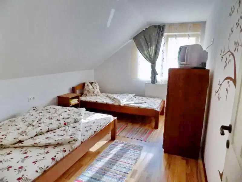 Parajd Szállás | Vendégház (K0635-17) A kép szerzői jogvédelem alatt állhat. Javasolt a kapcsolatfelvétel a jog tulajdonossal. Parajd Szállás | Vendégház (K0635-17) A kép szerzői jogvédelem alatt állhat. Javasolt a kapcsolatfelvétel a jog tulajdonossal.