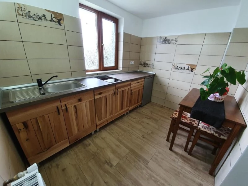 Praid Cazare | Motel (K0710-2) Imaginea poate fi supusă drepturilor de autor. Se recomandă contactarea titularului drepturilor.