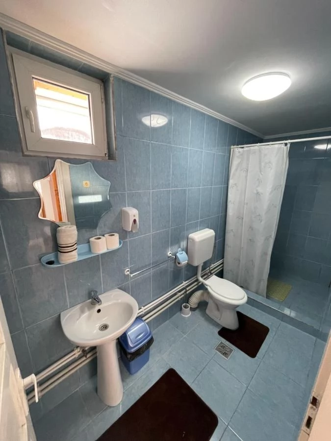 Praid Cazare | Motel (K0710-14) Imaginea poate fi supusă drepturilor de autor. Se recomandă contactarea titularului drepturilor.