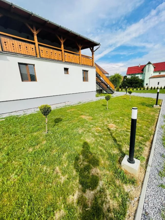 Parajd Szállás | Motel (K0710-18) A kép szerzői jogvédelem alatt állhat. Javasolt a kapcsolatfelvétel a jog tulajdonossal.