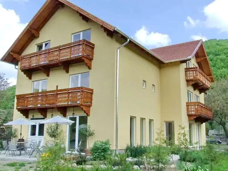 Parajd Szállás | Motel (K0742-25) A kép szerzői jogvédelem alatt állhat. Javasolt a kapcsolatfelvétel a jog tulajdonossal.