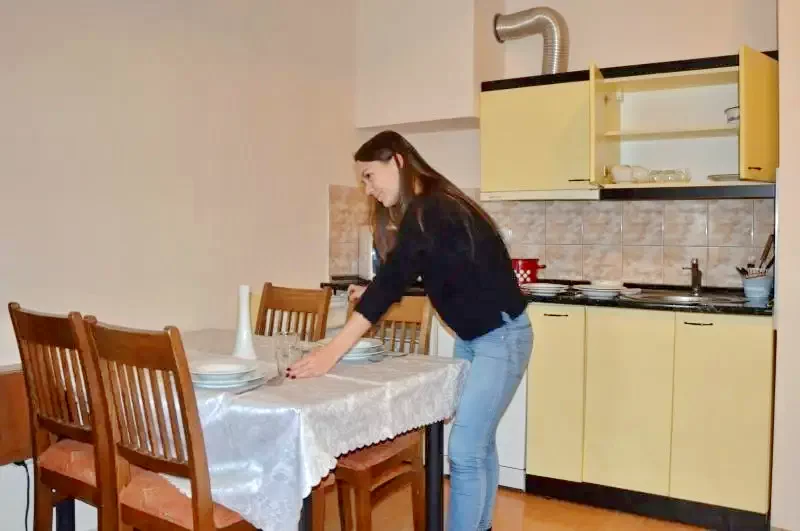 Parajd Szállás | Motel (K0762-9) A kép szerzői jogvédelem alatt állhat. Javasolt a kapcsolatfelvétel a jog tulajdonossal.