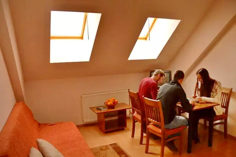 Parajd Szállás | Motel (K0762-12) A kép szerzői jogvédelem alatt állhat. Javasolt a kapcsolatfelvétel a jog tulajdonossal.