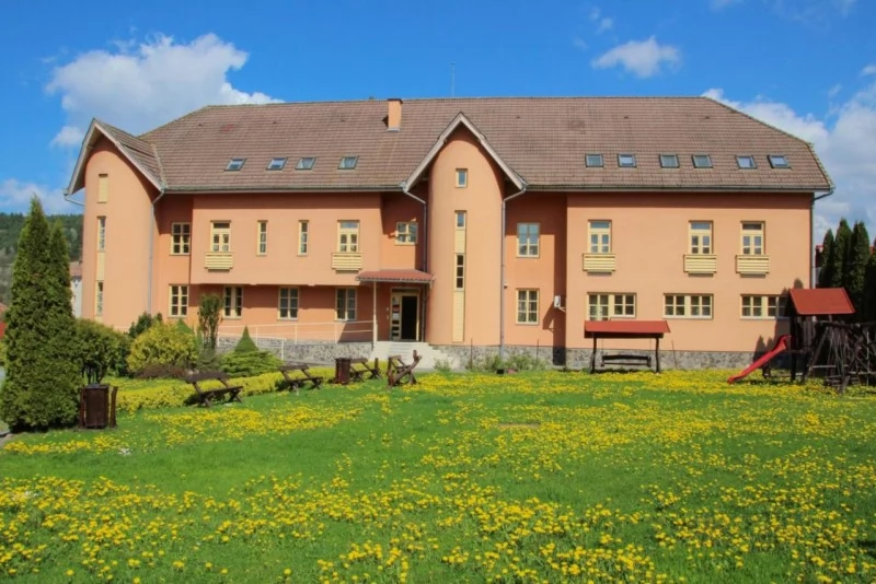 Praid Cazare | Motel (K0762-37) Imaginea poate fi supusă drepturilor de autor. Se recomandă contactarea titularului drepturilor.