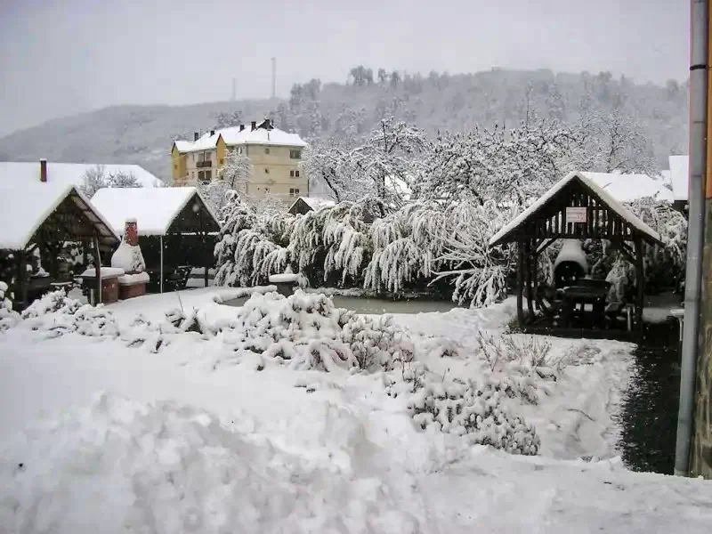 Praid Cazare | Motel (K0762-54) Imaginea poate fi supusă drepturilor de autor. Se recomandă contactarea titularului drepturilor.