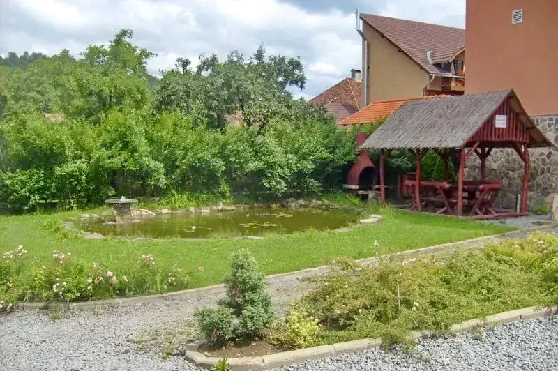 Praid Cazare | Motel (K0762-57) Imaginea poate fi supusă drepturilor de autor. Se recomandă contactarea titularului drepturilor.