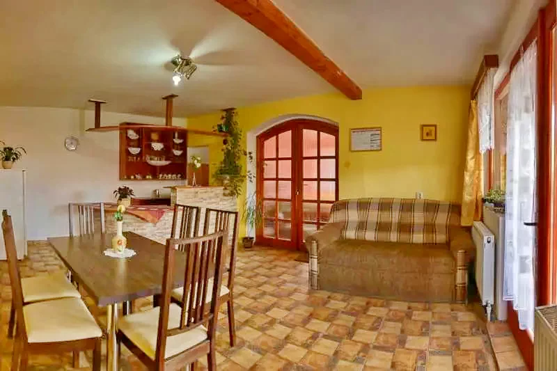 Parajd Szállás | Motel (K0766-1) A kép szerzői jogvédelem alatt állhat. Javasolt a kapcsolatfelvétel a jog tulajdonossal.