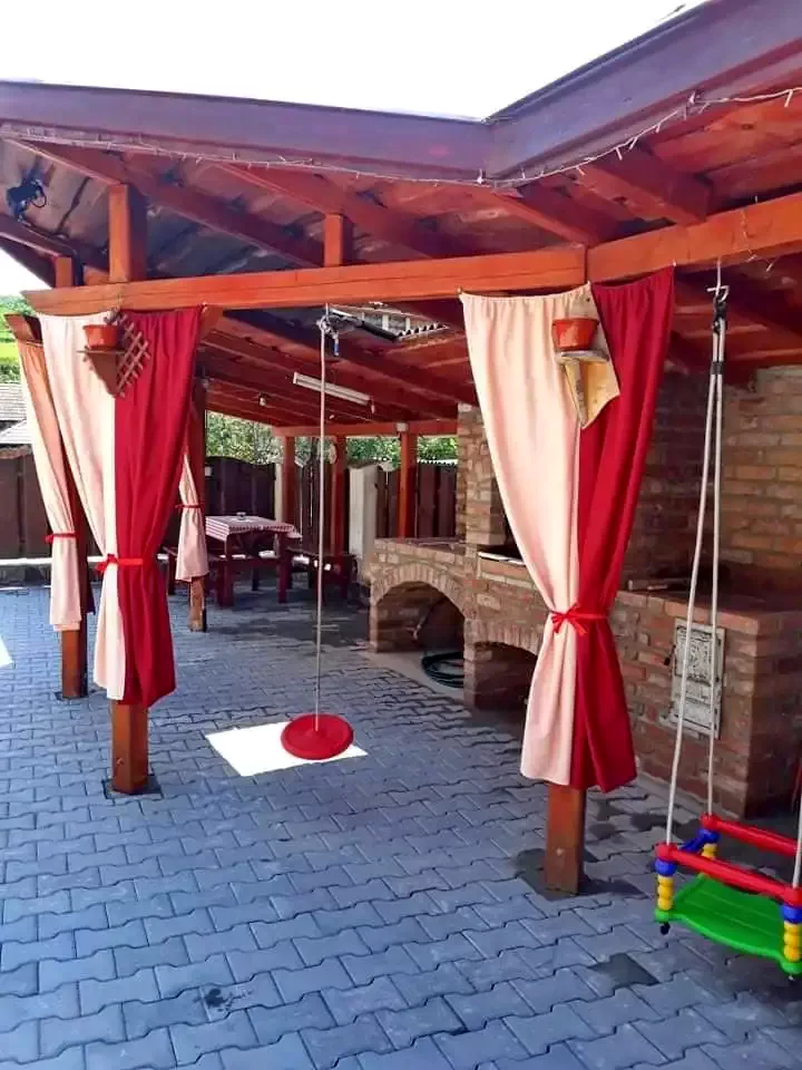 Praid Cazare | Motel (K0766-7) Imaginea poate fi supusă drepturilor de autor. Se recomandă contactarea titularului drepturilor.