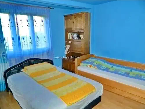 Praid Cazare | Sat de vacanță (K0826-4) Imaginea poate fi supusă drepturilor de autor. Se recomandă contactarea titularului drepturilor.