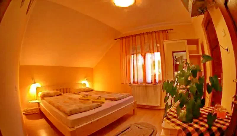 Parajd Szállás | Motel (K0966-12) A kép szerzői jogvédelem alatt állhat. Javasolt a kapcsolatfelvétel a jog tulajdonossal.