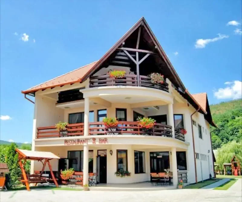 Parajd Szállás | Panzió (K0966-20) A kép szerzői jogvédelem alatt állhat. Javasolt a kapcsolatfelvétel a jog tulajdonossal.