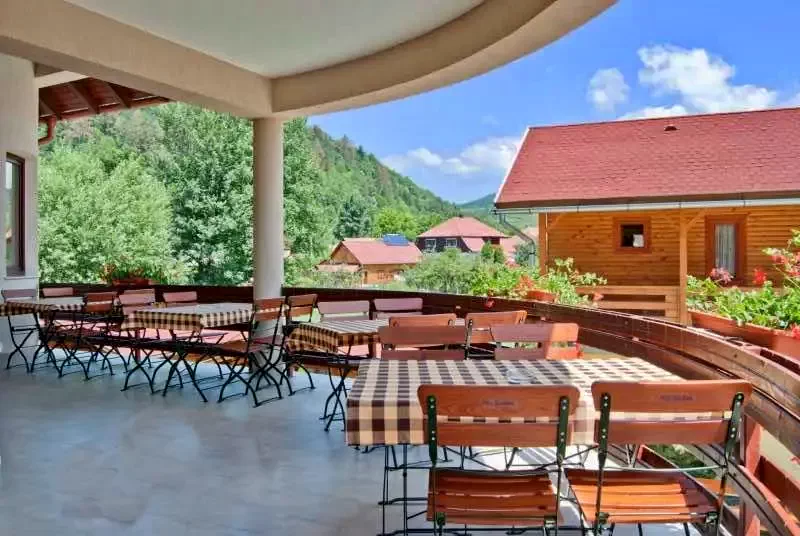 Praid Cazare | Motel (K0967-15) Imaginea poate fi supusă drepturilor de autor. Se recomandă contactarea titularului drepturilor.