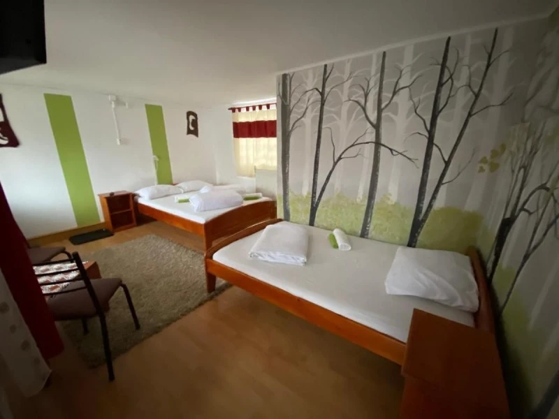 Praid Cazare | Motel (K0975-8) Imaginea poate fi supusă drepturilor de autor. Se recomandă contactarea titularului drepturilor.