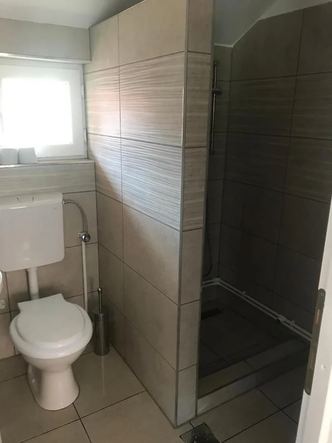 Parajd Szállás | Motel (K0975-29) A kép szerzői jogvédelem alatt állhat. Javasolt a kapcsolatfelvétel a jog tulajdonossal.