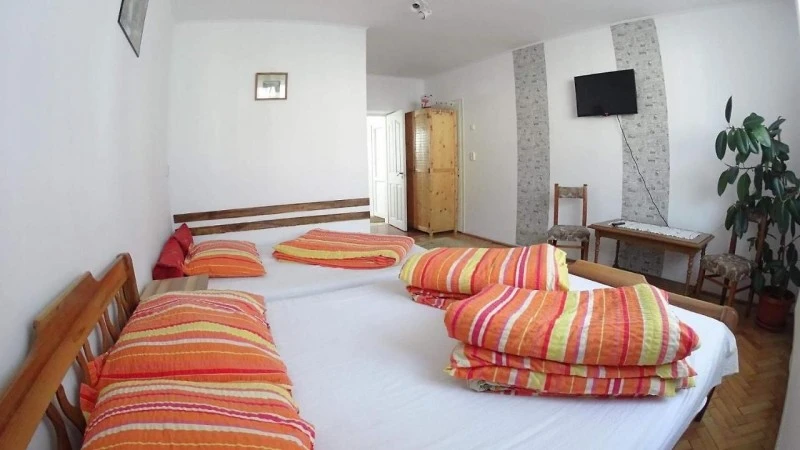 Praid Cazare | Motel (K0975-31) Imaginea poate fi supusă drepturilor de autor. Se recomandă contactarea titularului drepturilor.