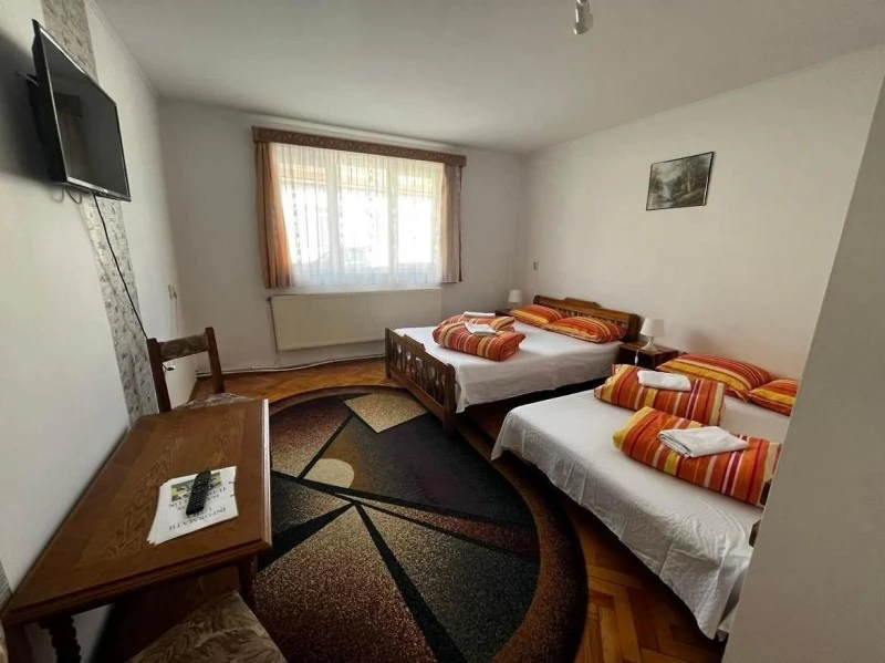 Parajd Szállás | Motel (K0975-57) A kép szerzői jogvédelem alatt állhat. Javasolt a kapcsolatfelvétel a jog tulajdonossal.