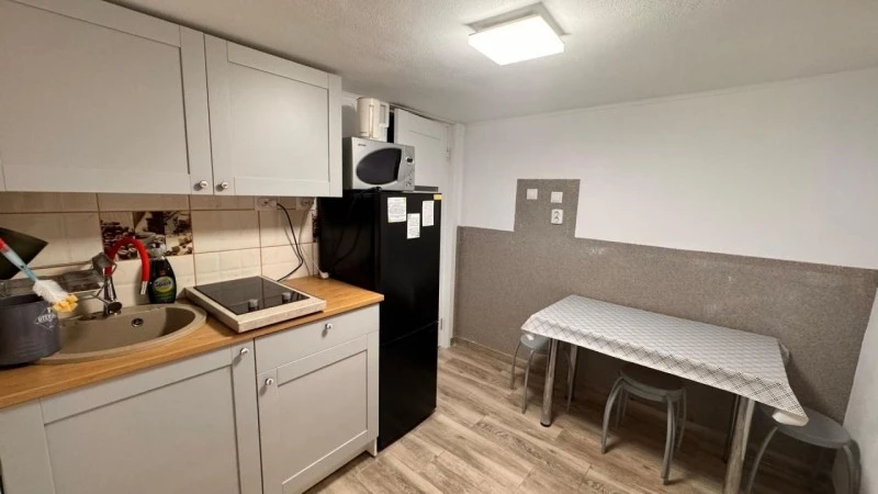 Praid Cazare | Motel (K0975-68) Imaginea poate fi supusă drepturilor de autor. Se recomandă contactarea titularului drepturilor.