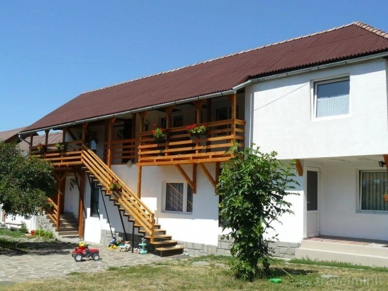 Praid Cazare | Motel (K0975-78) Imaginea poate fi supusă drepturilor de autor. Se recomandă contactarea titularului drepturilor.