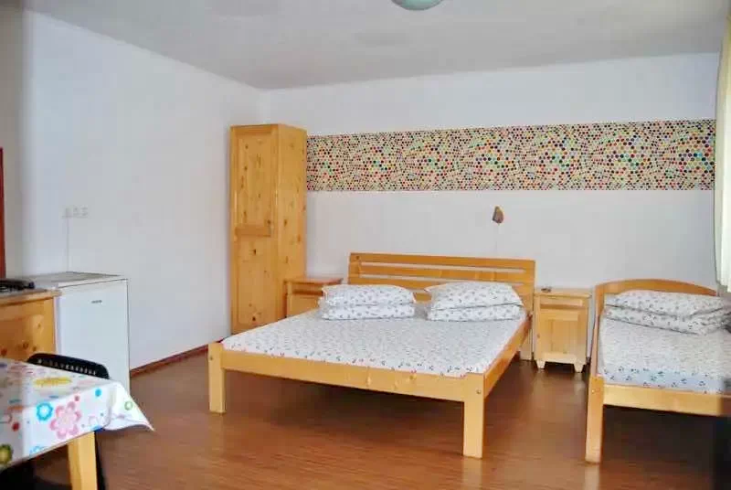 Praid Cazare | Motel (K0976-32) Imaginea poate fi supusă drepturilor de autor. Se recomandă contactarea titularului drepturilor.