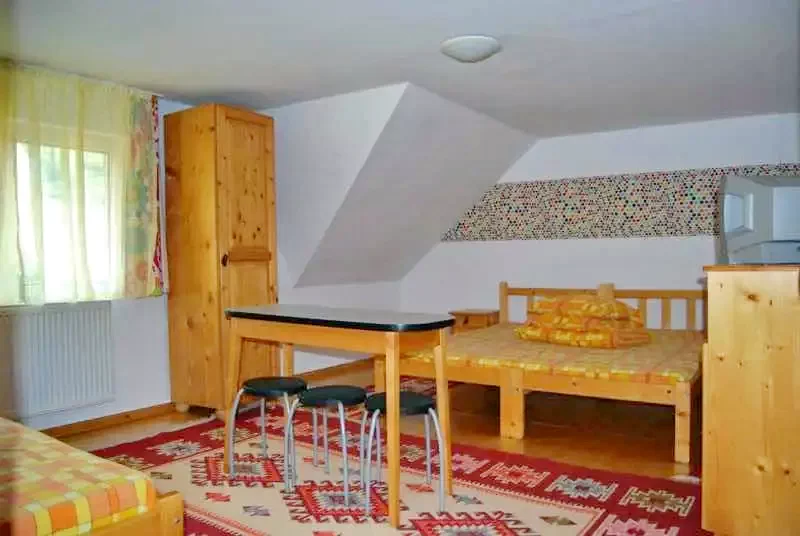 Parajd Szállás | Panzió (K0976-35) A kép szerzői jogvédelem alatt állhat. Javasolt a kapcsolatfelvétel a jog tulajdonossal.