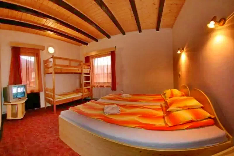 Parajd Szállás | Motel (K0977-6) A kép szerzői jogvédelem alatt állhat. Javasolt a kapcsolatfelvétel a jog tulajdonossal.