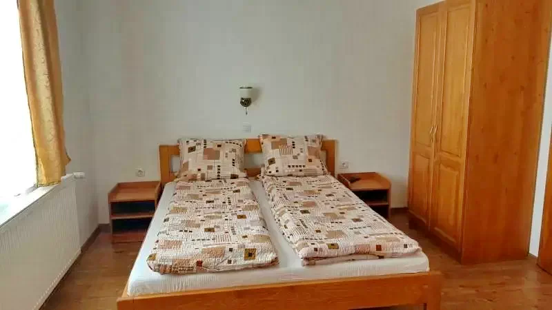 Praid Cazare | Sat de vacanță (K1120-19) Imaginea poate fi supusă drepturilor de autor. Se recomandă contactarea titularului drepturilor.