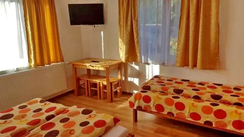 Praid Cazare | Cabană (K1120-23) Imaginea poate fi supusă drepturilor de autor. Se recomandă contactarea titularului drepturilor.