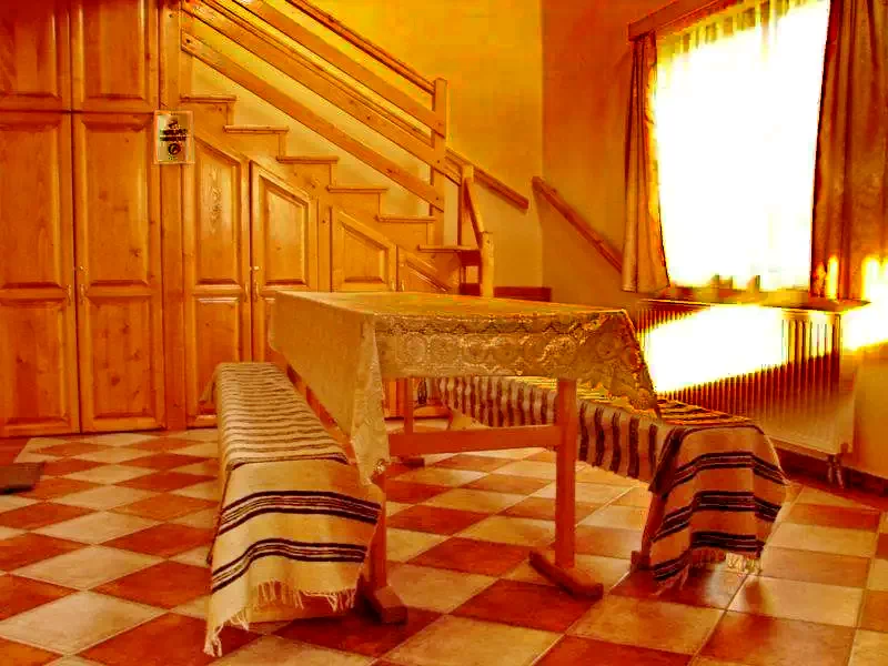 Praid Cazare | Motel (K1130-2) Imaginea poate fi supusă drepturilor de autor. Se recomandă contactarea titularului drepturilor.