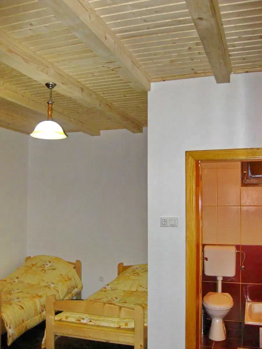 Praid Cazare | Motel (K1130-8) Imaginea poate fi supusă drepturilor de autor. Se recomandă contactarea titularului drepturilor.