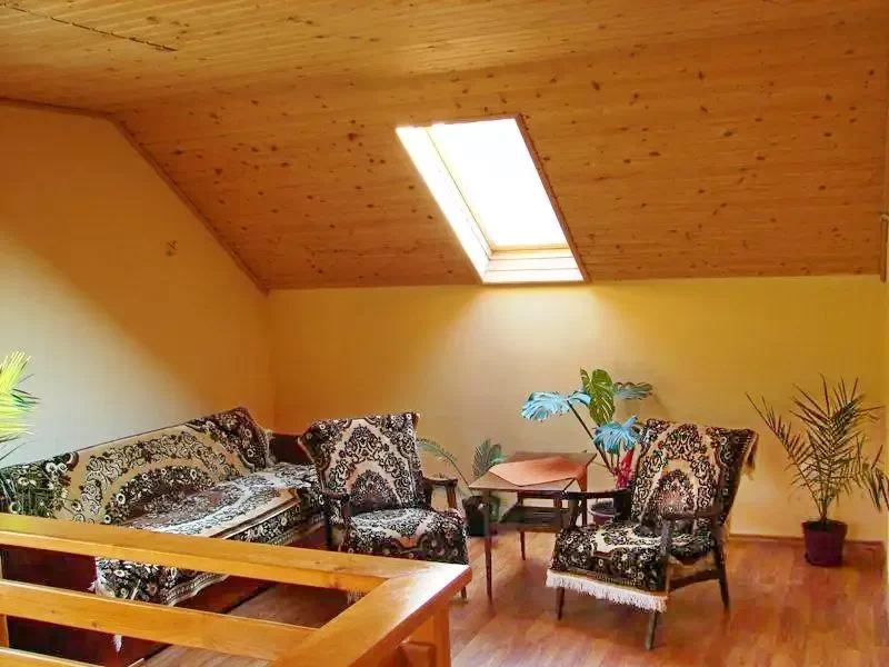 Praid Cazare | Motel (K1130-9) Imaginea poate fi supusă drepturilor de autor. Se recomandă contactarea titularului drepturilor.