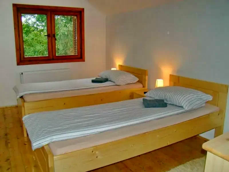 Praid Cazare | Cabană (K1213-10) Imaginea poate fi supusă drepturilor de autor. Se recomandă contactarea titularului drepturilor.