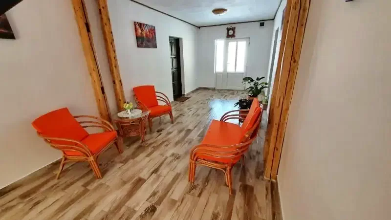 Parajd Szállás | Vendégház (K1351-6) A kép szerzői jogvédelem alatt állhat. Javasolt a kapcsolatfelvétel a jog tulajdonossal. Parajd Szállás | Vendégház (K1351-6) A kép szerzői jogvédelem alatt állhat. Javasolt a kapcsolatfelvétel a jog tulajdonossal.