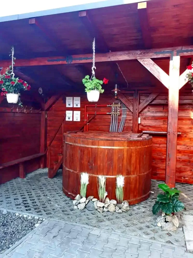 Parajd Szállás | Motel (K1363-1) A kép szerzői jogvédelem alatt állhat. Javasolt a kapcsolatfelvétel a jog tulajdonossal.