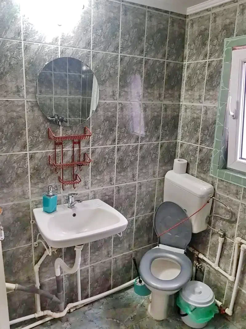 Praid Cazare | Motel (K1363-8) Imaginea poate fi supusă drepturilor de autor. Se recomandă contactarea titularului drepturilor.