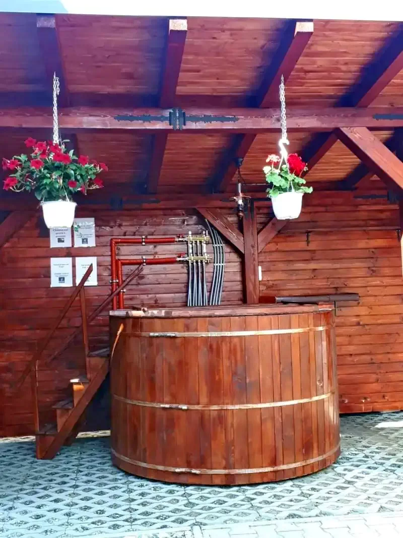 Praid Cazare | Motel (K1363-35) Imaginea poate fi supusă drepturilor de autor. Se recomandă contactarea titularului drepturilor.