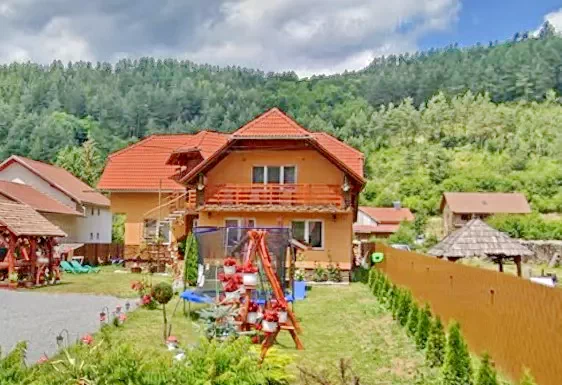 Praid Cazare | Hotel**** (K1416-33) Imaginea poate fi supusă drepturilor de autor. Se recomandă contactarea titularului drepturilor.