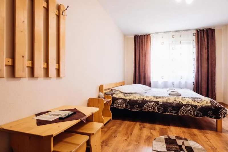 Praid Cazare | Motel (K1453-8) Imaginea poate fi supusă drepturilor de autor. Se recomandă contactarea titularului drepturilor.