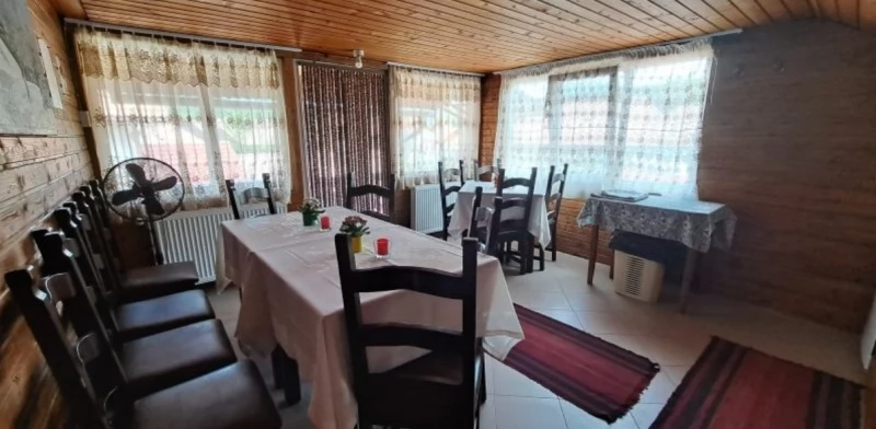 Praid Cazare | Motel (K1461-3) Imaginea poate fi supusă drepturilor de autor. Se recomandă contactarea titularului drepturilor.