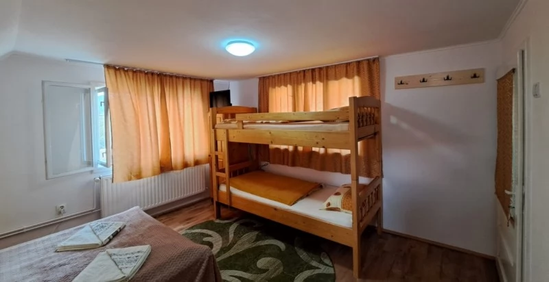 Parajd Szállás | Motel (K1461-17) A kép szerzői jogvédelem alatt állhat. Javasolt a kapcsolatfelvétel a jog tulajdonossal.