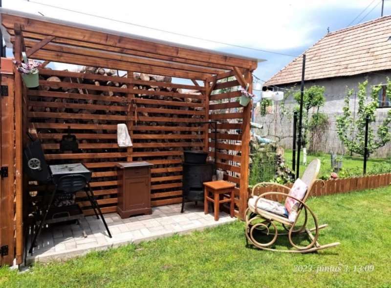 Praid Cazare | Motel (K1461-20) Imaginea poate fi supusă drepturilor de autor. Se recomandă contactarea titularului drepturilor.