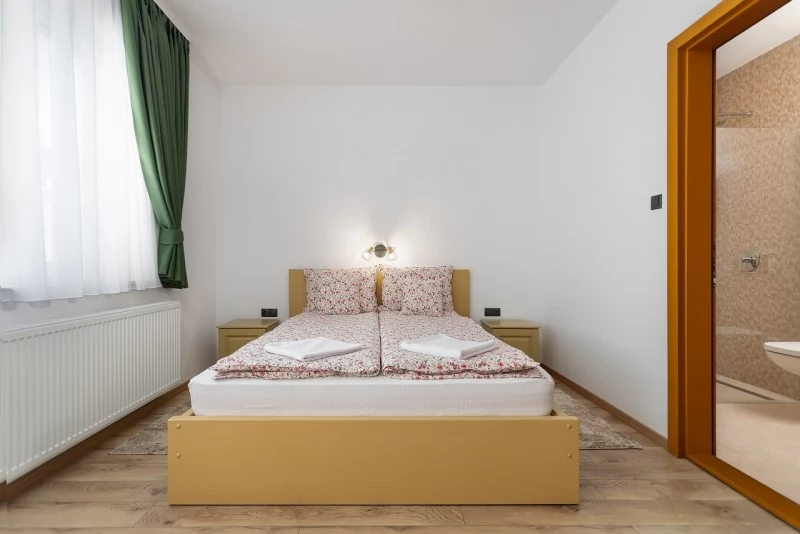 Parajd Szállás | Üdülőfalu (K1471-24) A kép szerzői jogvédelem alatt állhat. Javasolt a kapcsolatfelvétel a jog tulajdonossal.